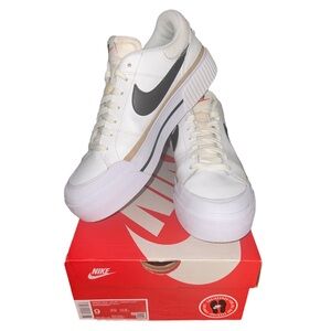 Nike Court Legacy Lift